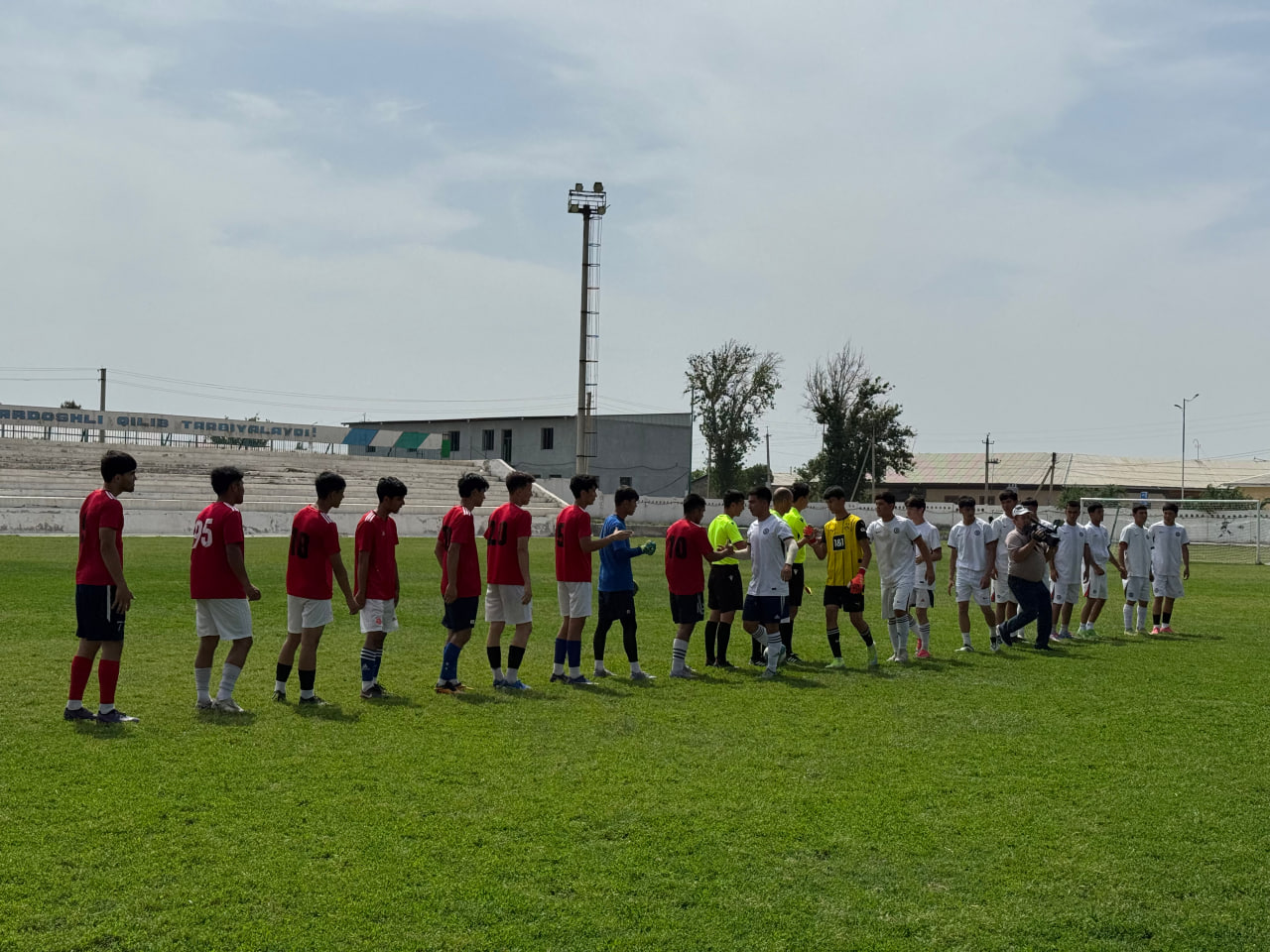 Navoiyda futbol musobaqalari g‘oliblari taqdirlandi